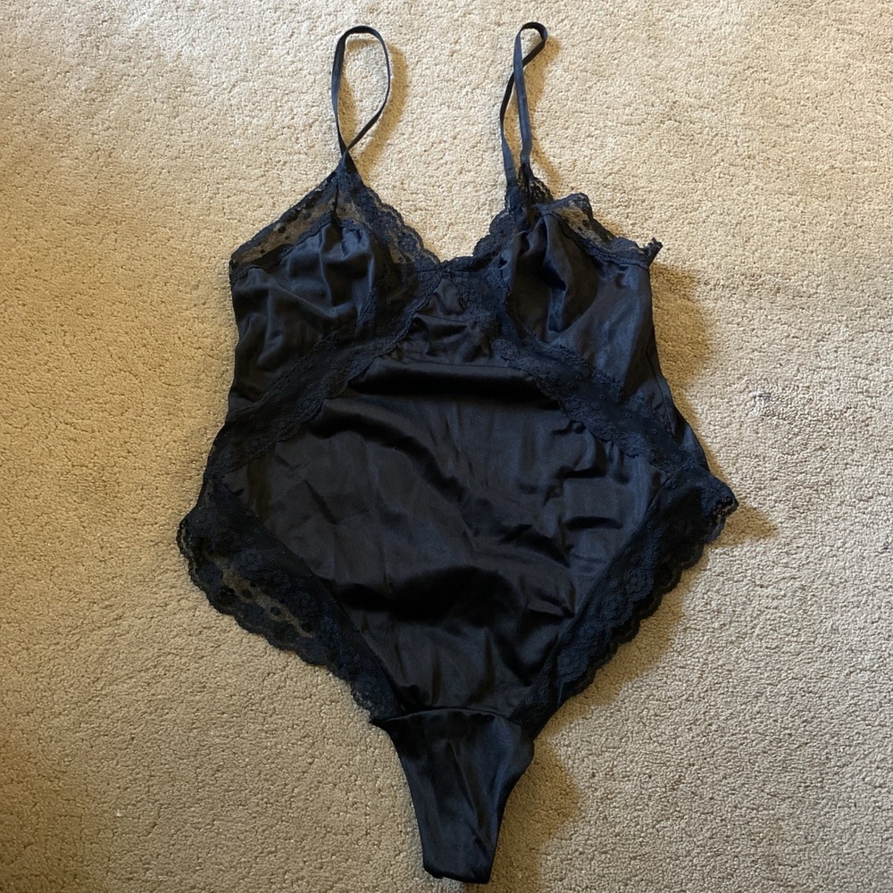 VINTAGE WOMEN'S SHEER BLACK BODYSUIT TEDDY LACE DETAIL  ADJUSTABLE STRAPS SIZE M